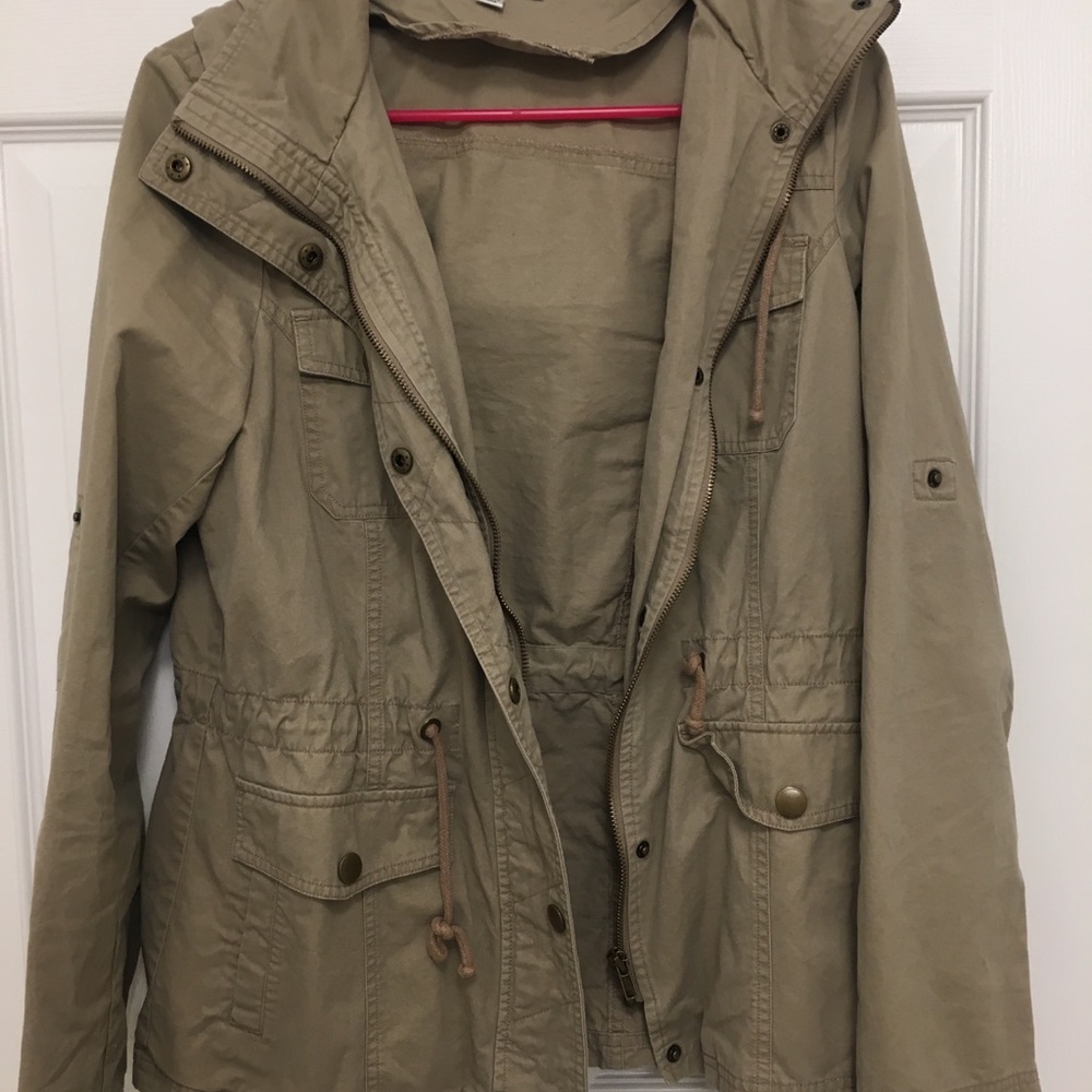 cute and comfy jacket !!